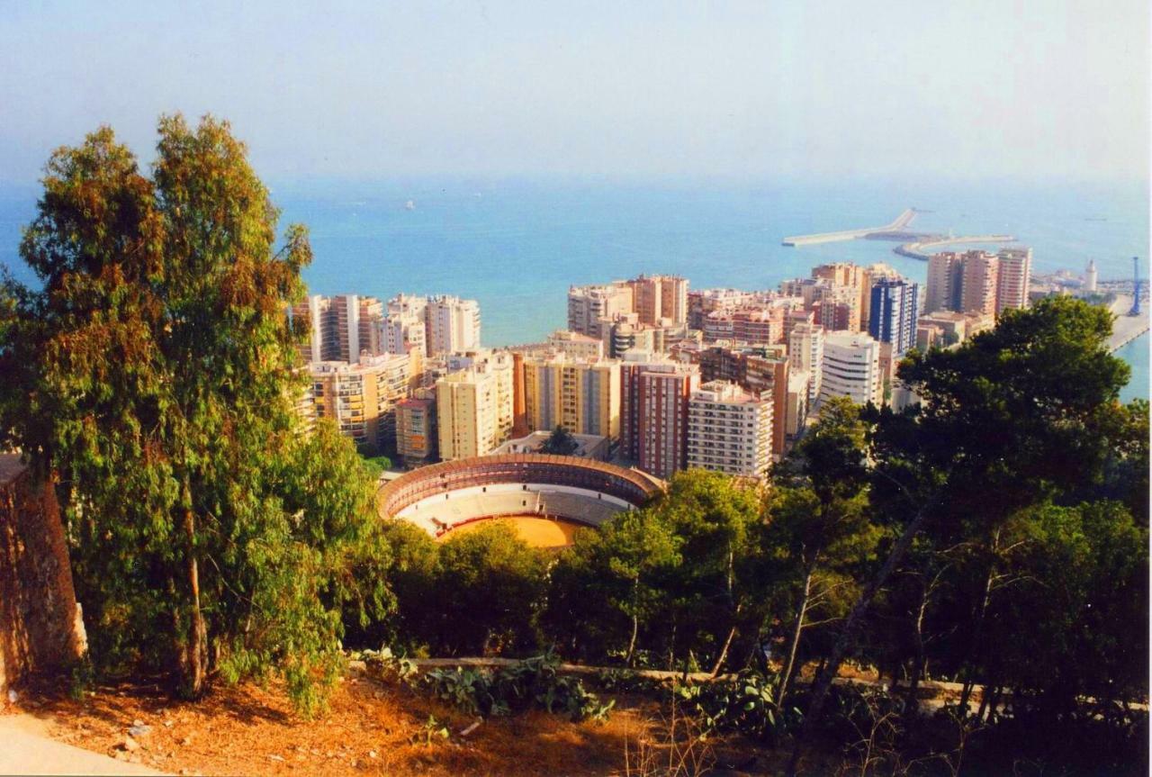 La Casa De La Abuela Rosy Apartment มาลากา ภายนอก รูปภาพ